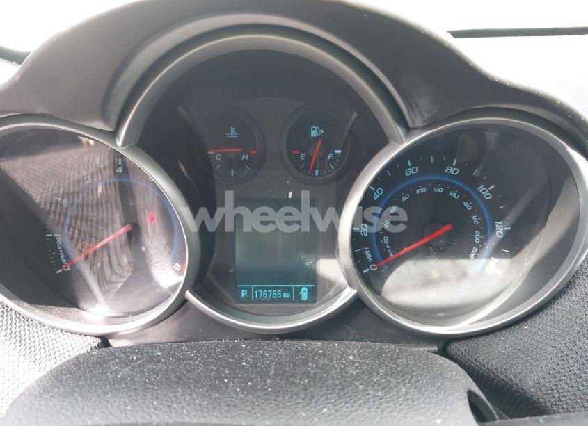 Photo 7 of 2014 Chevrolet Cruze 1LT AUTO (VIN 1G1PC5SB6E7483230)