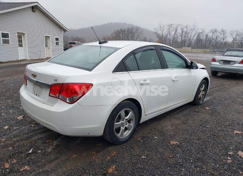 Photo 4 of 2015 Chevrolet Cruze 1LT AUTO (VIN 1G1PC5SB6F7122503)