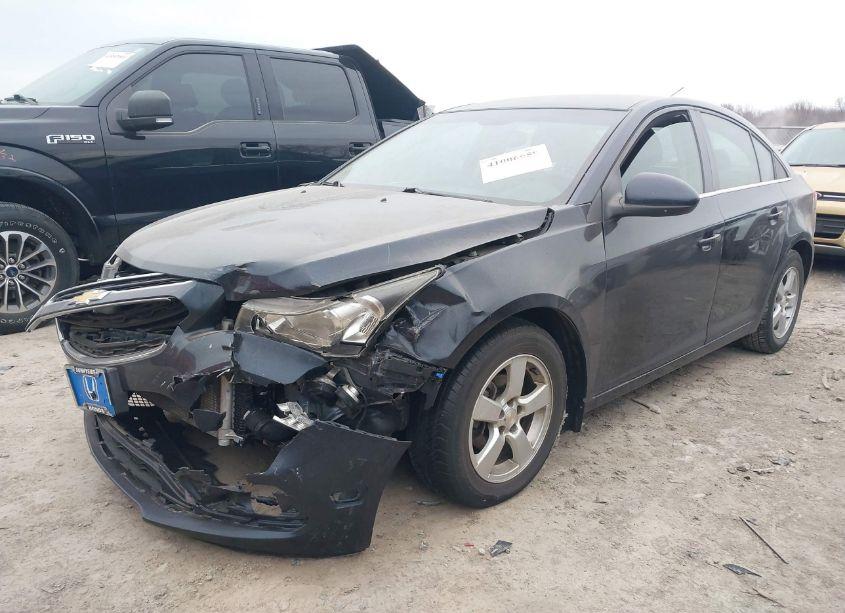 Photo 2 of 2015 Chevrolet Cruze 1LT AUTO (VIN 1G1PC5SB6F7130729)