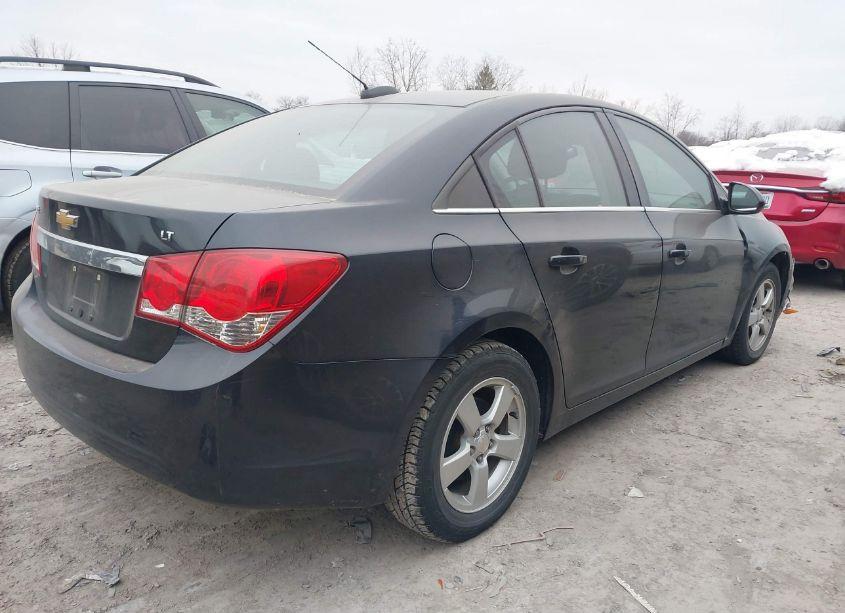 Photo 4 of 2015 Chevrolet Cruze 1LT AUTO (VIN 1G1PC5SB6F7130729)