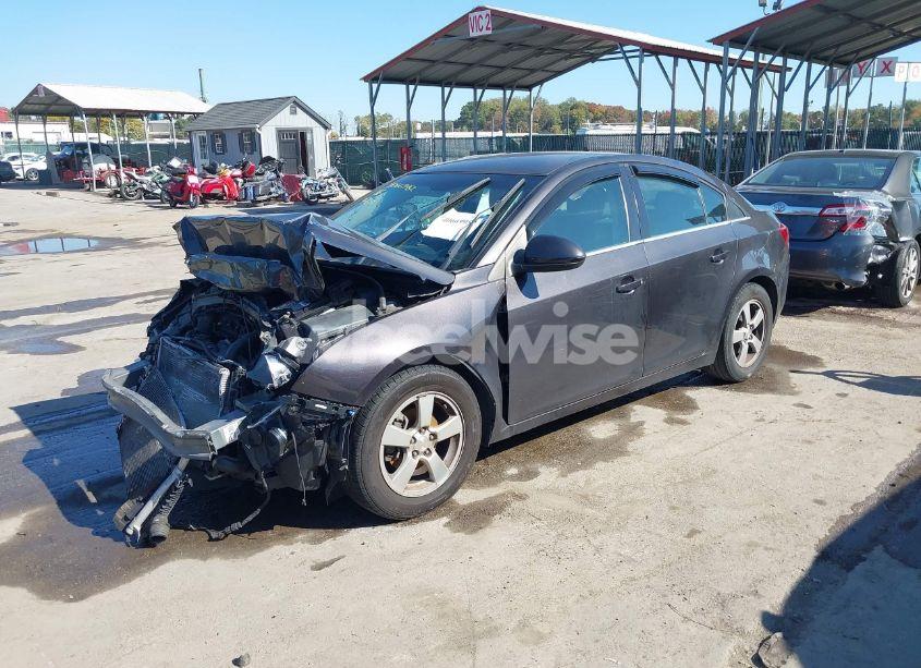 Photo 2 of 2015 Chevrolet Cruze 1LT AUTO (VIN 1G1PC5SB6F7159695)