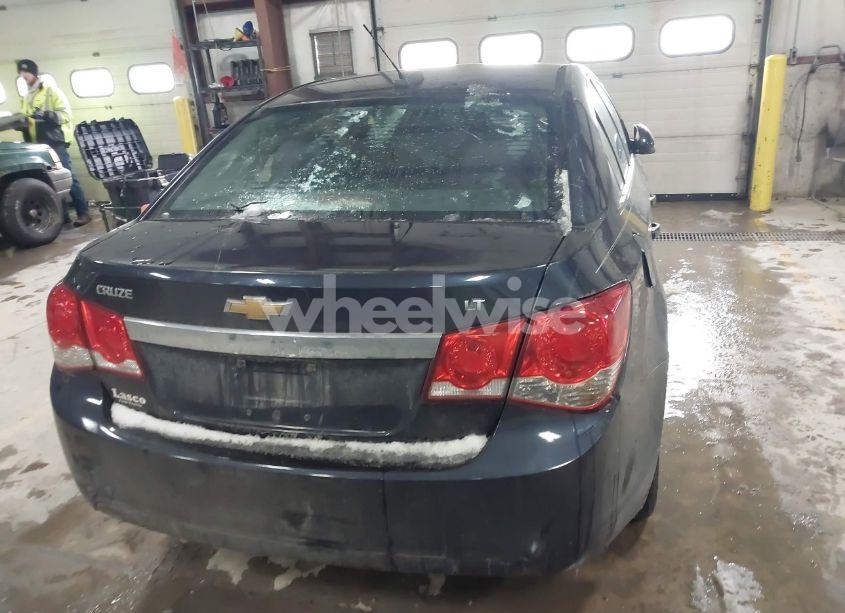 Photo 16 of 2015 Chevrolet Cruze 1LT AUTO (VIN 1G1PC5SB6F7165139)