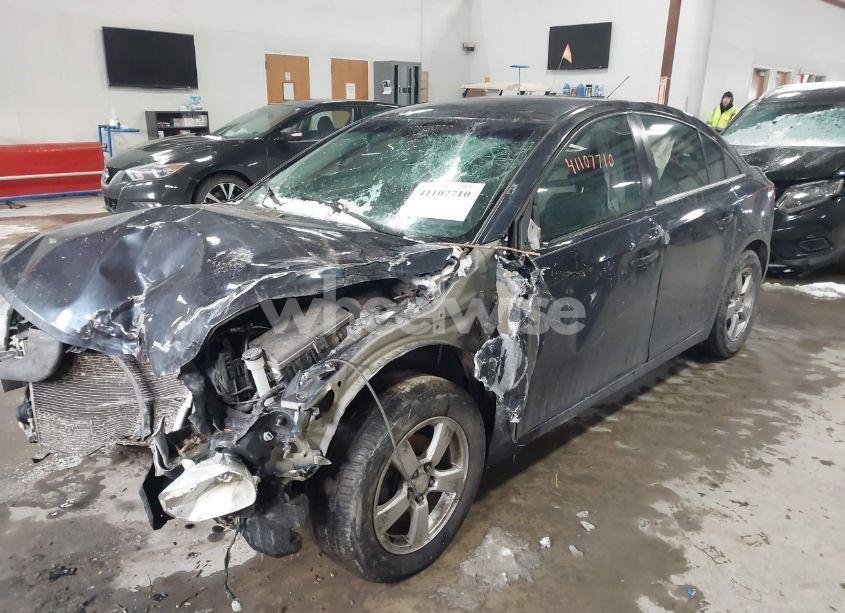 Photo 2 of 2015 Chevrolet Cruze 1LT AUTO (VIN 1G1PC5SB6F7165139)