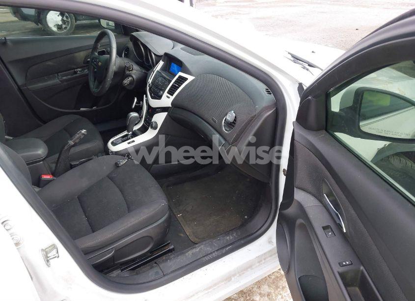 Photo 5 of 2015 Chevrolet Cruze 1LT AUTO (VIN 1G1PC5SB6F7171202)