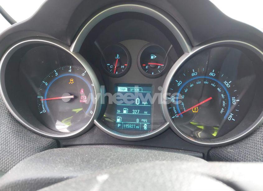 Photo 7 of 2015 Chevrolet Cruze 1LT AUTO (VIN 1G1PC5SB6F7171202)