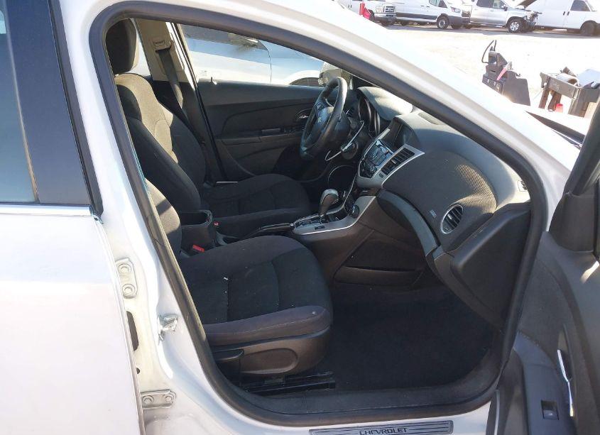 Photo 5 of 2015 Chevrolet Cruze 1LT AUTO (VIN 1G1PC5SB6F7187092)