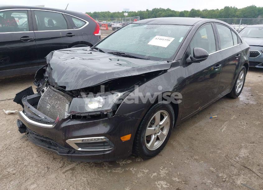 Photo 2 of 2015 Chevrolet Cruze 1LT AUTO (VIN 1G1PC5SB6F7201167)