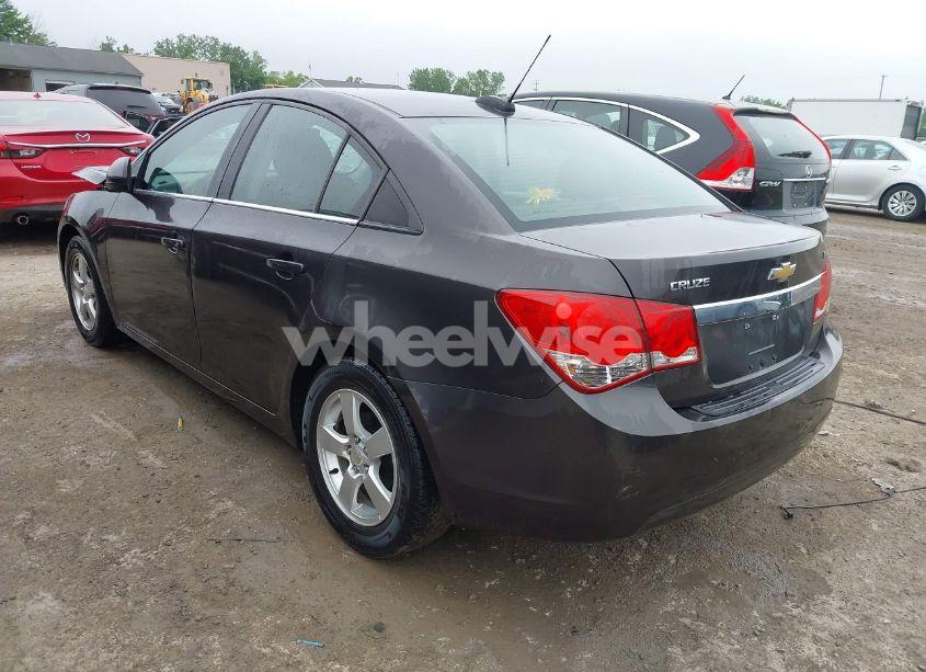 Photo 3 of 2015 Chevrolet Cruze 1LT AUTO (VIN 1G1PC5SB6F7201167)