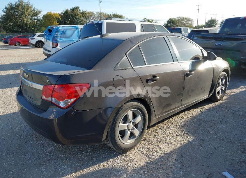 Photo 4 of 2015 Chevrolet Cruze 1LT AUTO (VIN 1G1PC5SB6F7202397)