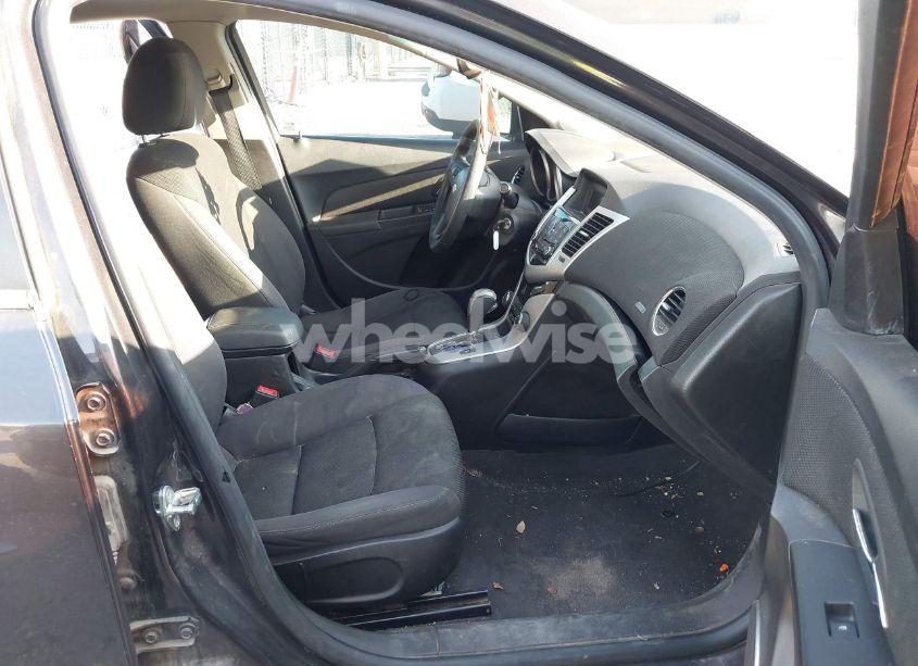 Photo 5 of 2015 Chevrolet Cruze 1LT AUTO (VIN 1G1PC5SB6F7202397)