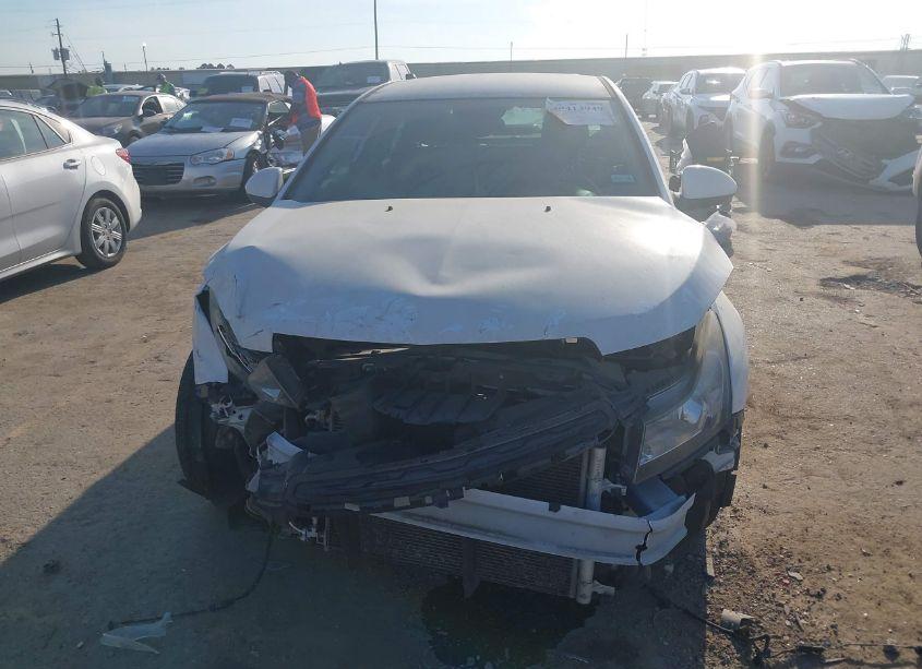 Photo 12 of 2015 Chevrolet Cruze 1LT AUTO (VIN 1G1PC5SB6F7210886)