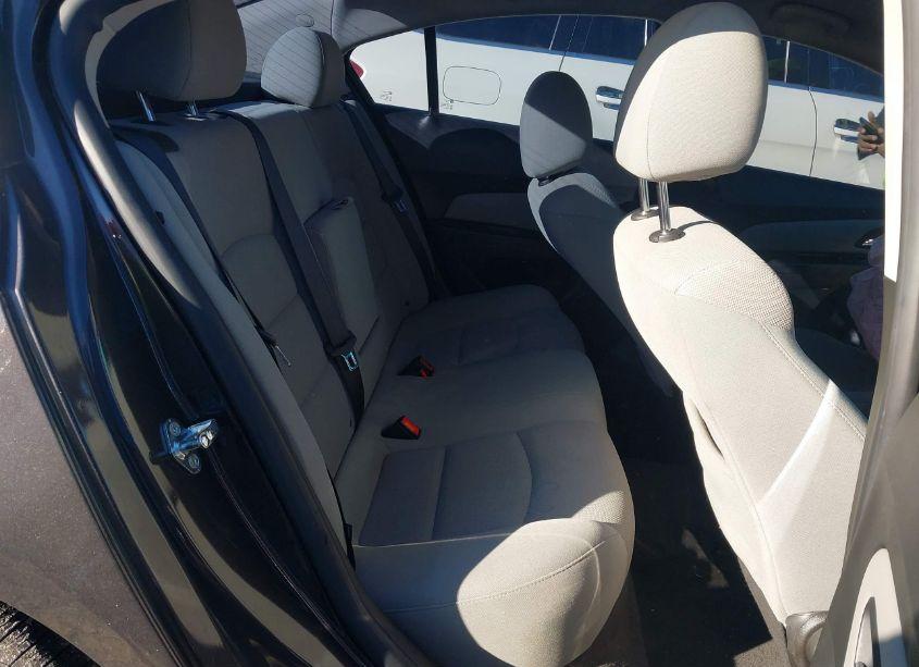 Photo 8 of 2015 Chevrolet Cruze 1LT AUTO (VIN 1G1PC5SB6F7215246)