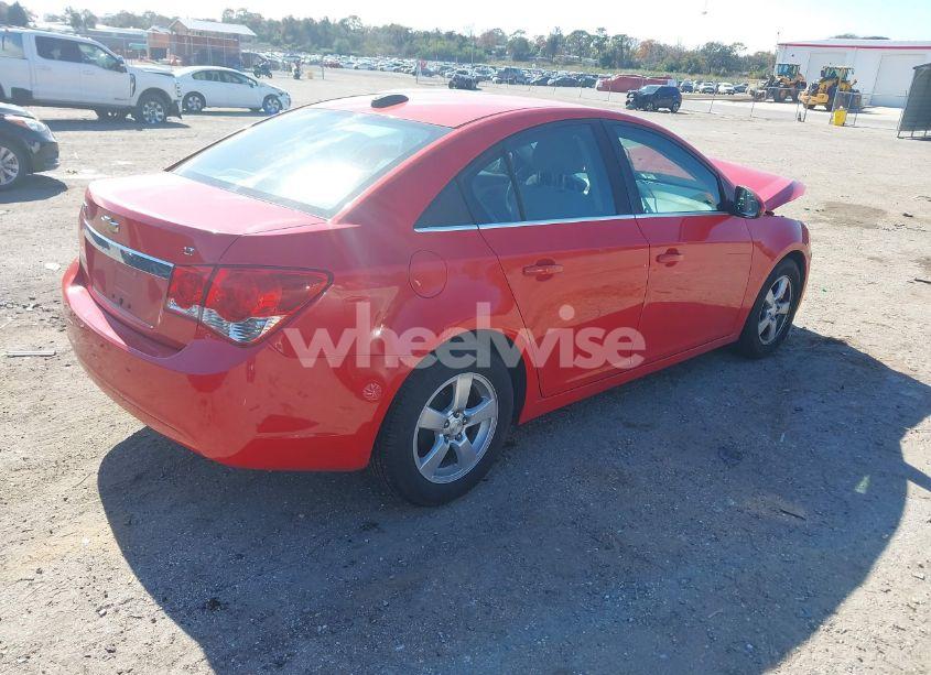 Photo 4 of 2015 Chevrolet Cruze 1LT AUTO (VIN 1G1PC5SB6F7236176)