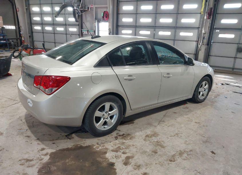 Photo 4 of 2015 Chevrolet Cruze 1LT AUTO (VIN 1G1PC5SB6F7254547)