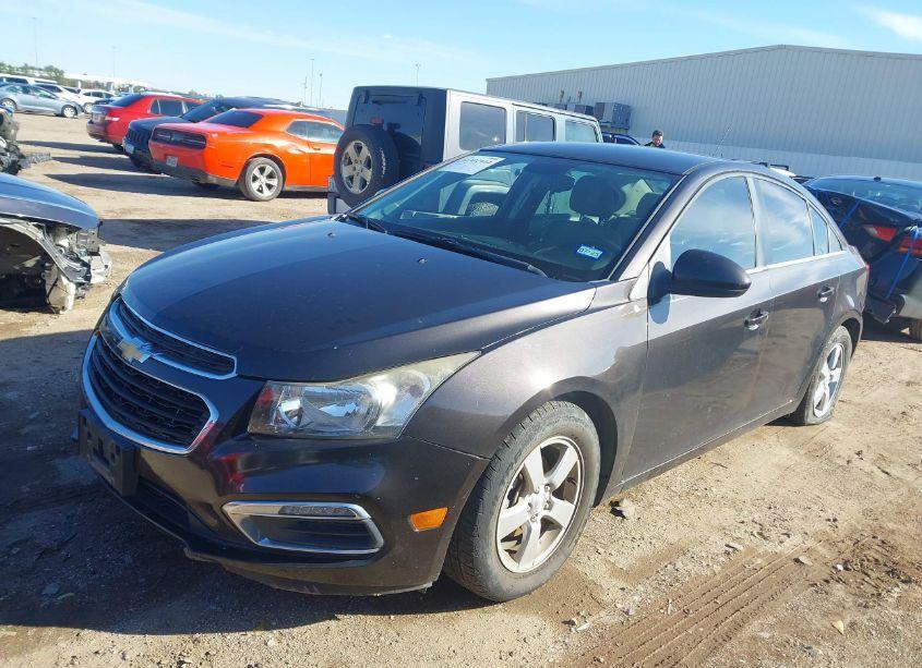 Photo 2 of 2015 Chevrolet Cruze 1LT AUTO (VIN 1G1PC5SB6F7263765)