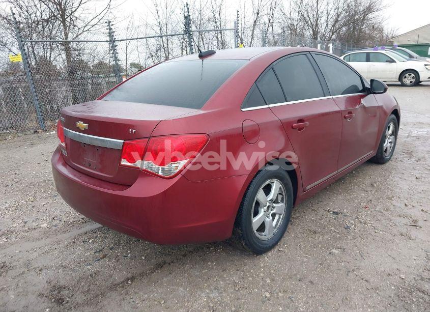 Photo 4 of 2015 Chevrolet Cruze 1LT AUTO (VIN 1G1PC5SB6F7268321)