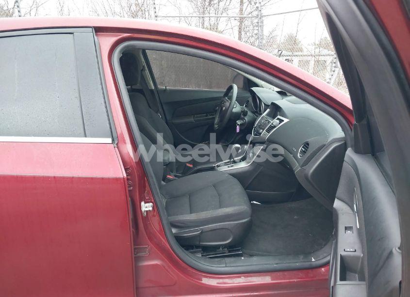 Photo 5 of 2015 Chevrolet Cruze 1LT AUTO (VIN 1G1PC5SB6F7268321)