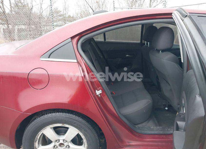 Photo 8 of 2015 Chevrolet Cruze 1LT AUTO (VIN 1G1PC5SB6F7268321)