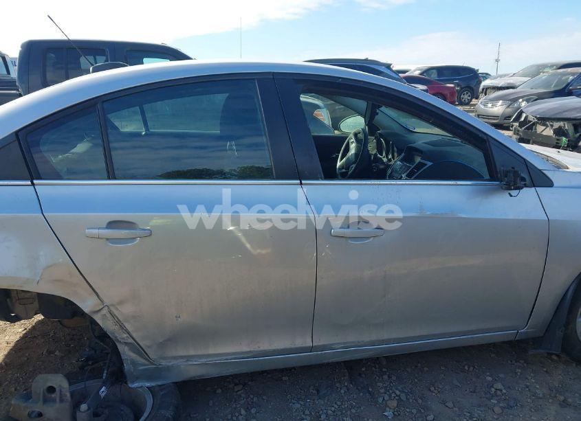 Photo 12 of 2015 Chevrolet Cruze 1LT AUTO (VIN 1G1PC5SB6F7289072)