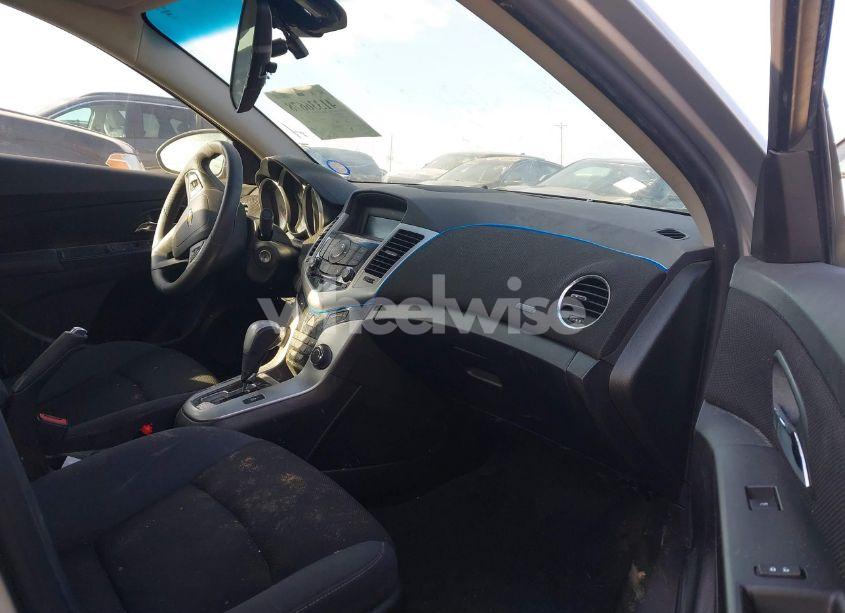 Photo 5 of 2015 Chevrolet Cruze 1LT AUTO (VIN 1G1PC5SB6F7289072)