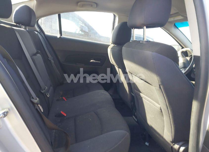 Photo 8 of 2015 Chevrolet Cruze 1LT AUTO (VIN 1G1PC5SB6F7289072)