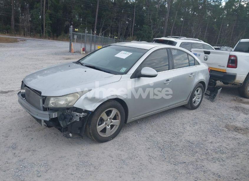 Photo 2 of 2013 Chevrolet Cruze 1LT AUTO (VIN 1G1PC5SB7D7145723)