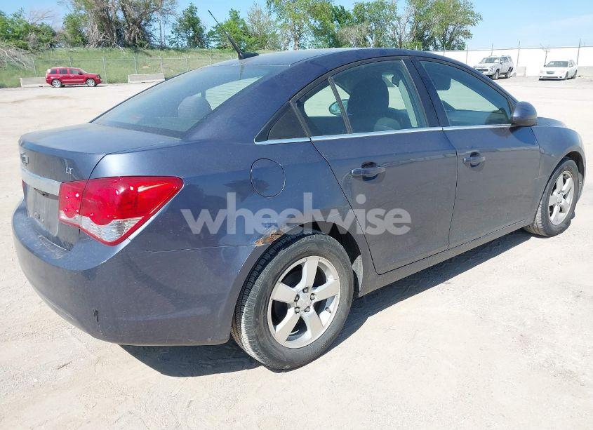 Photo 4 of 2013 Chevrolet Cruze 1LT AUTO (VIN 1G1PC5SB7D7295573)