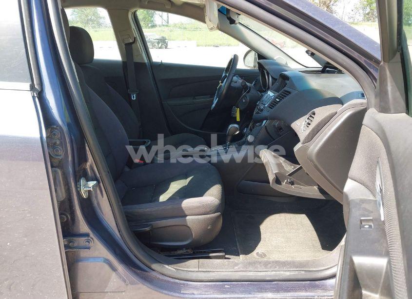 Photo 5 of 2013 Chevrolet Cruze 1LT AUTO (VIN 1G1PC5SB7D7295573)