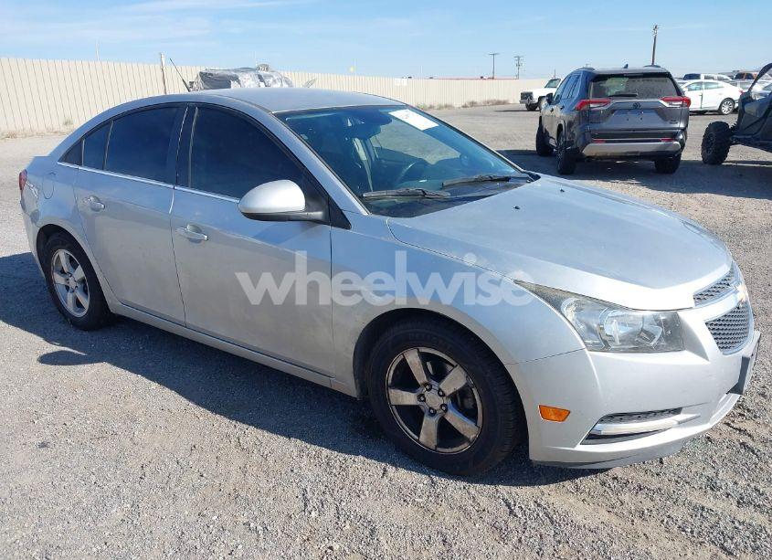 2014 Chevrolet Cruze 1LT AUTO (VIN 1G1PC5SB7E7102162) main photo