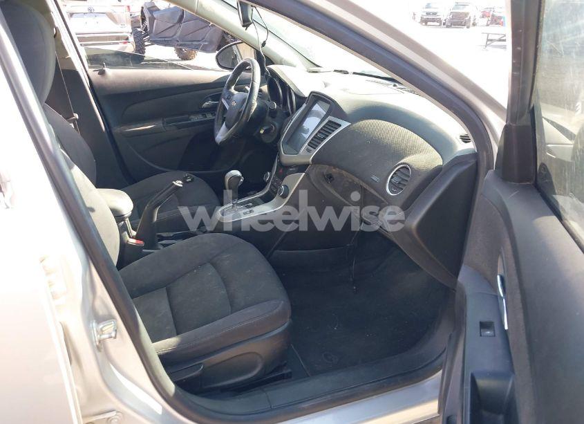 Photo 5 of 2014 Chevrolet Cruze 1LT AUTO (VIN 1G1PC5SB7E7102162)