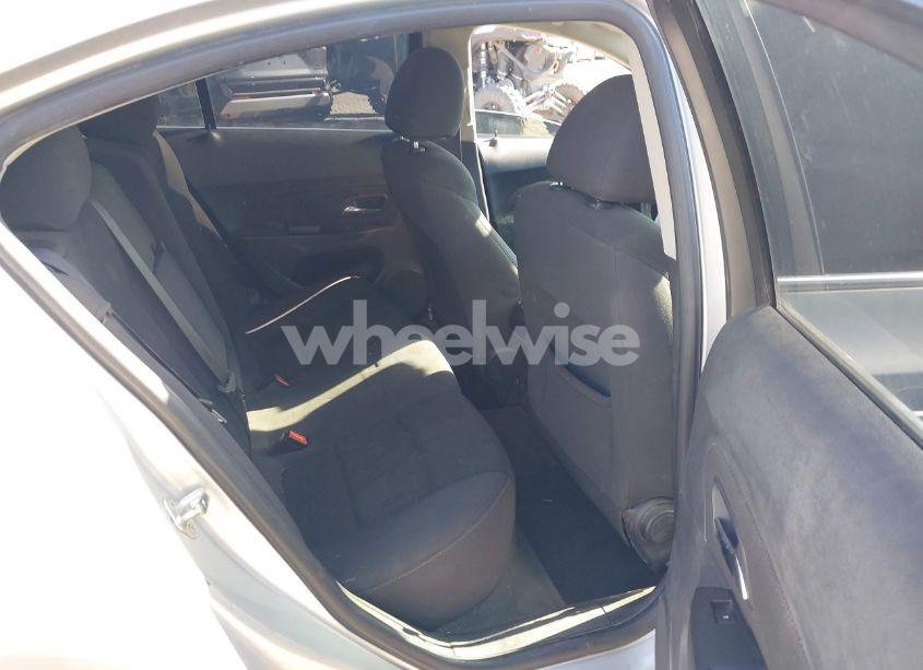 Photo 8 of 2014 Chevrolet Cruze 1LT AUTO (VIN 1G1PC5SB7E7102162)