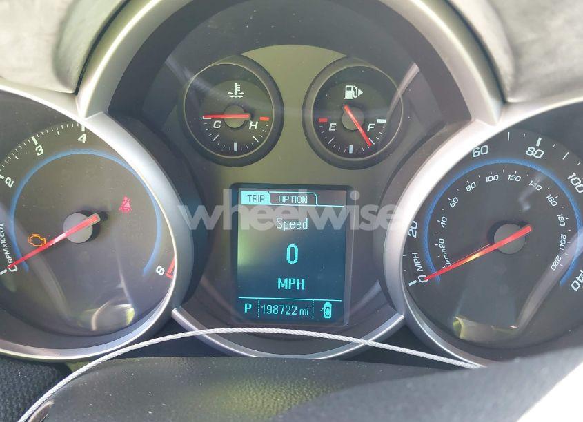 Photo 7 of 2014 Chevrolet Cruze 1LT AUTO (VIN 1G1PC5SB7E7112982)