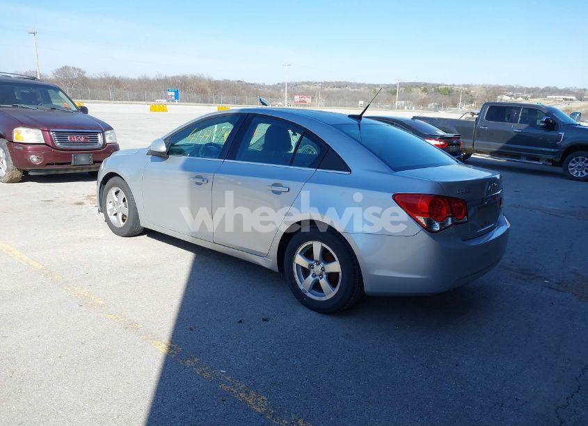 Photo 3 of 2014 Chevrolet Cruze 1LT AUTO (VIN 1G1PC5SB7E7121682)