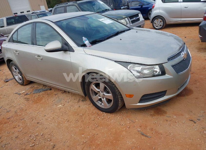 2014 Chevrolet Cruze 1LT AUTO (VIN 1G1PC5SB7E7126039) main photo