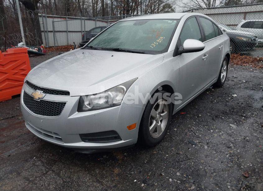Photo 2 of 2014 Chevrolet Cruze 1LT AUTO (VIN 1G1PC5SB7E7135808)