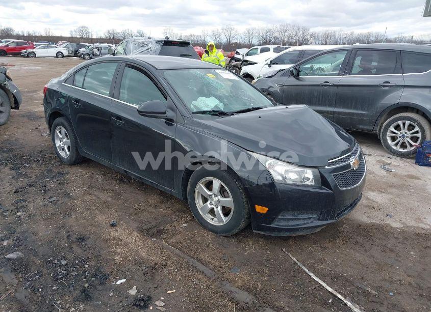 2014 Chevrolet Cruze 1LT AUTO (VIN 1G1PC5SB7E7214931) main photo