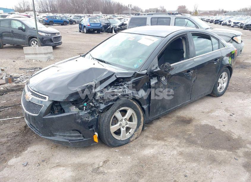 Photo 2 of 2014 Chevrolet Cruze 1LT AUTO (VIN 1G1PC5SB7E7214931)