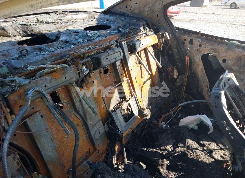 Photo 8 of 2014 Chevrolet Cruze 1LT AUTO (VIN 1G1PC5SB7E7225637)