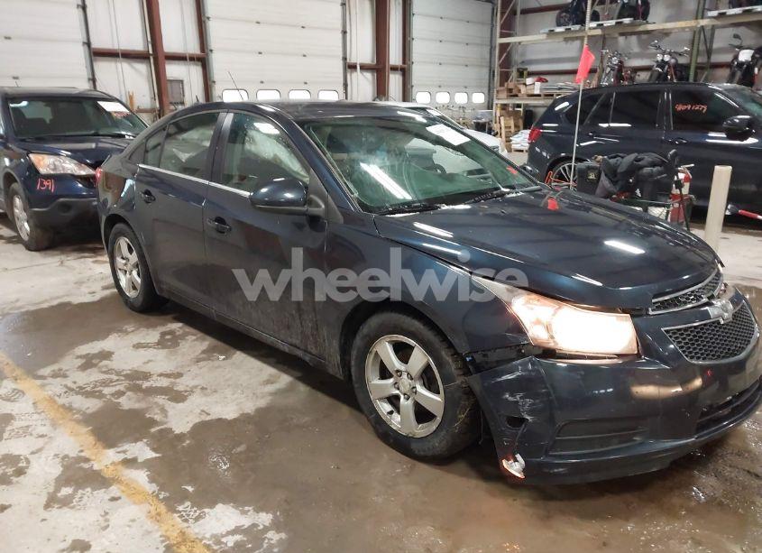 2014 Chevrolet Cruze 1LT AUTO (VIN 1G1PC5SB7E7245161) main photo