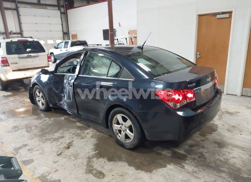 Photo 3 of 2014 Chevrolet Cruze 1LT AUTO (VIN 1G1PC5SB7E7245161)