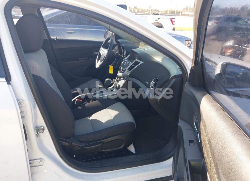 Photo 5 of 2014 Chevrolet Cruze 1LT AUTO (VIN 1G1PC5SB7E7278693)