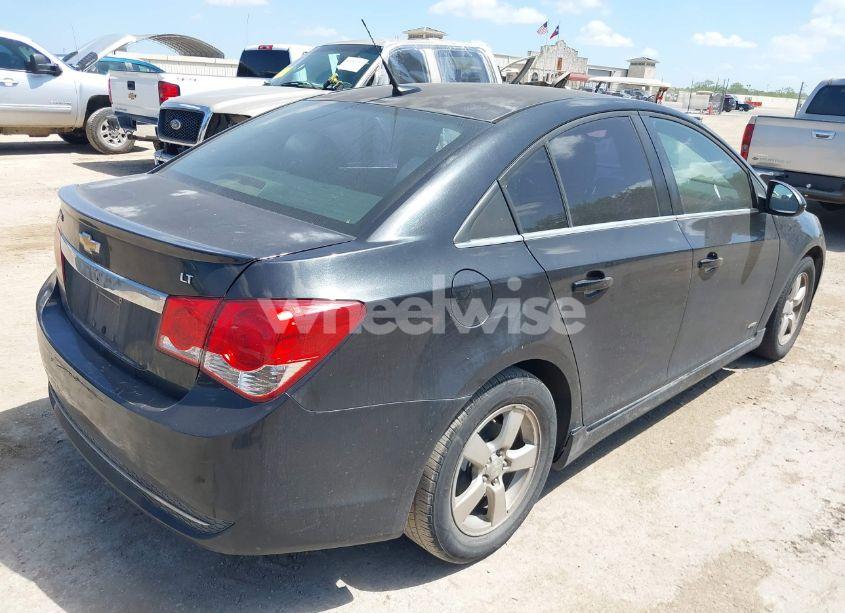 Photo 4 of 2014 Chevrolet Cruze 1LT AUTO (VIN 1G1PC5SB7E7293887)