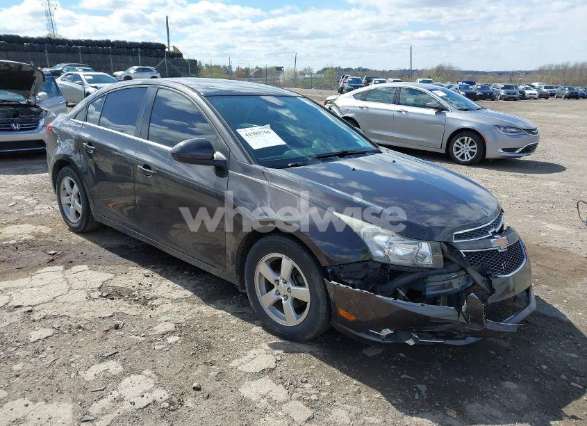 2014 Chevrolet Cruze 1LT AUTO (VIN 1G1PC5SB7E7339623) main photo