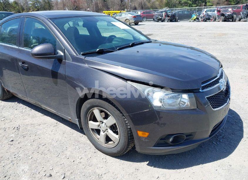 2014 Chevrolet Cruze 1LT AUTO (VIN 1G1PC5SB7E7352808) main photo