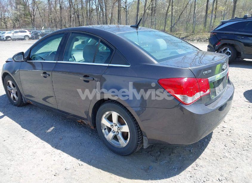 Photo 3 of 2014 Chevrolet Cruze 1LT AUTO (VIN 1G1PC5SB7E7352808)