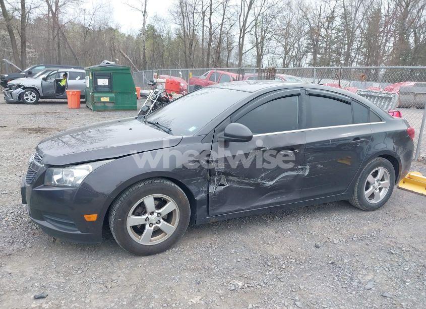 Photo 6 of 2014 Chevrolet Cruze 1LT AUTO (VIN 1G1PC5SB7E7362318)