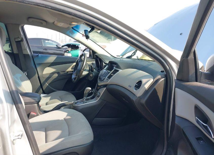 Photo 5 of 2014 Chevrolet Cruze 1LT AUTO (VIN 1G1PC5SB7E7366577)