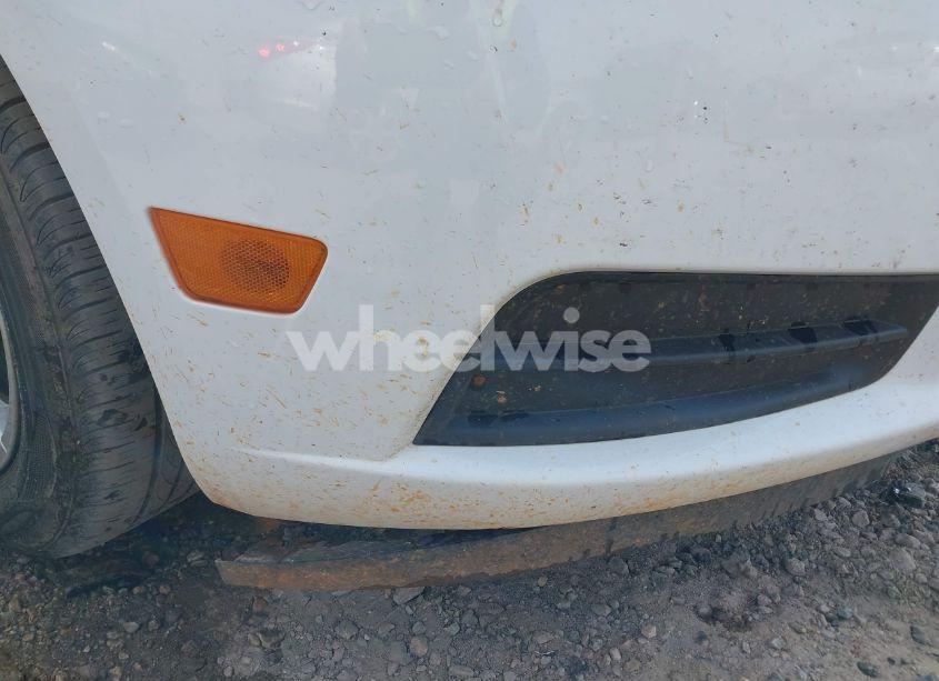 Photo 6 of 2014 Chevrolet Cruze 1LT AUTO (VIN 1G1PC5SB7E7412196)