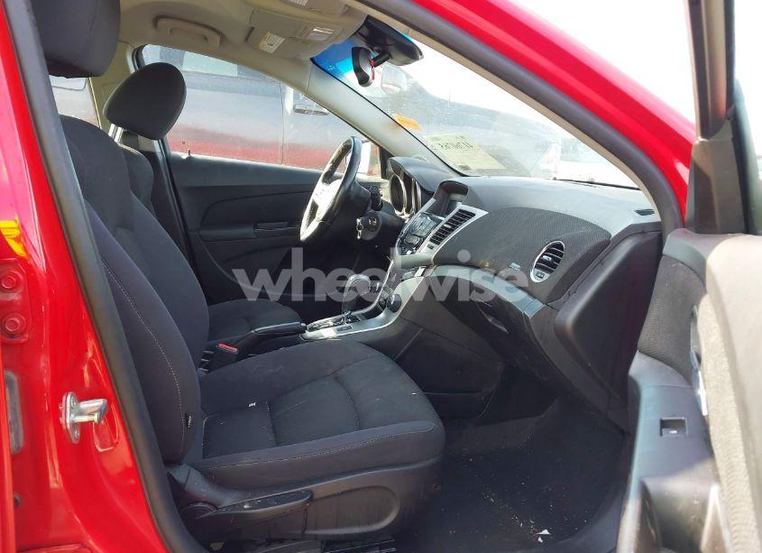 Photo 5 of 2014 Chevrolet Cruze 1LT AUTO (VIN 1G1PC5SB7E7413302)