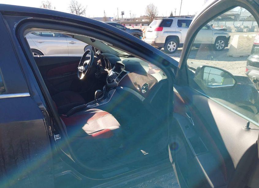 Photo 5 of 2014 Chevrolet Cruze 1LT AUTO (VIN 1G1PC5SB7E7415194)